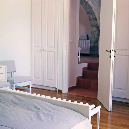 度假居 Apollo House 波多河丽